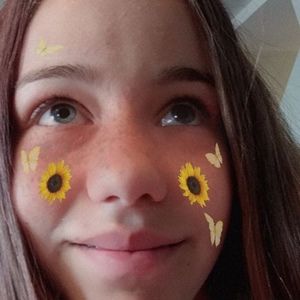 Meet your Posher, Ava